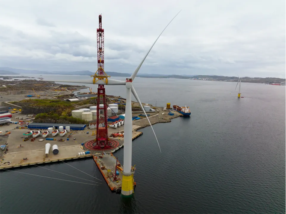 Hywind Tampen under construction, using concrete foundations.